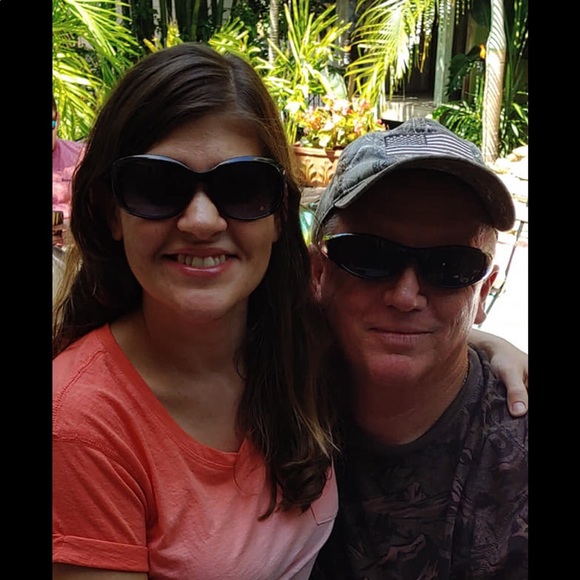 Meet your Posher, Tara - Picture 1 of 1